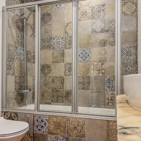 Apartament #409 Getaway With Shared Pool *